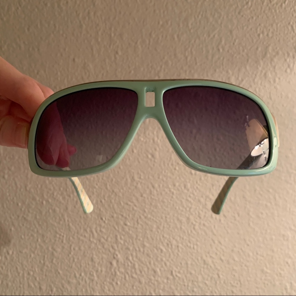 Rare Dragon GG Hamptons light teal grey gradient Sunglasses large frames - Picture 8 of 15